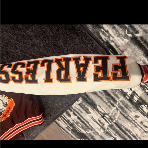 Women’s Cropped Varsity Jacket! Size Small! Brand New, Never Worn!!!!! - Picture 7 of 10